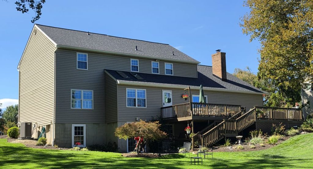 New Onyx Black colored roof in Malvern, PA