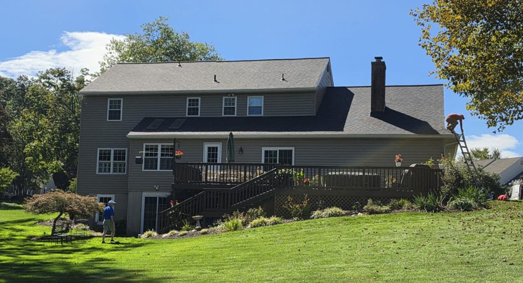 New Onyx Black colored roof in Malvern, PA